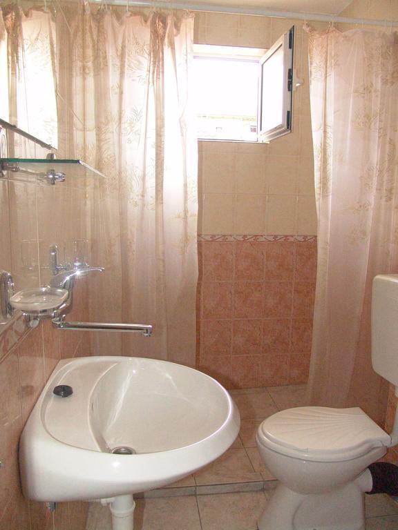 Family Hotel Andreev Nessebar Quarto foto