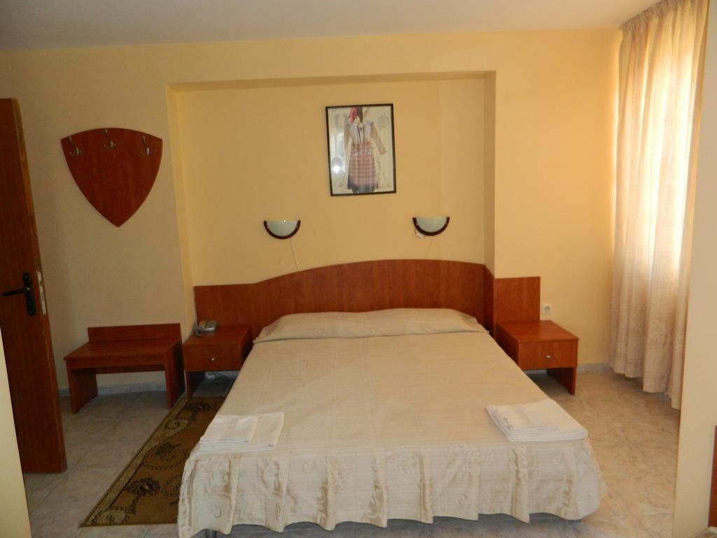 Family Hotel Andreev Nessebar Quarto foto